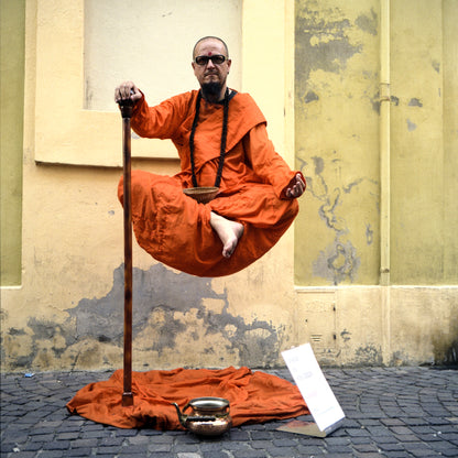 I Mattacchioni Volanti "Statue viventi, Illusionismo"